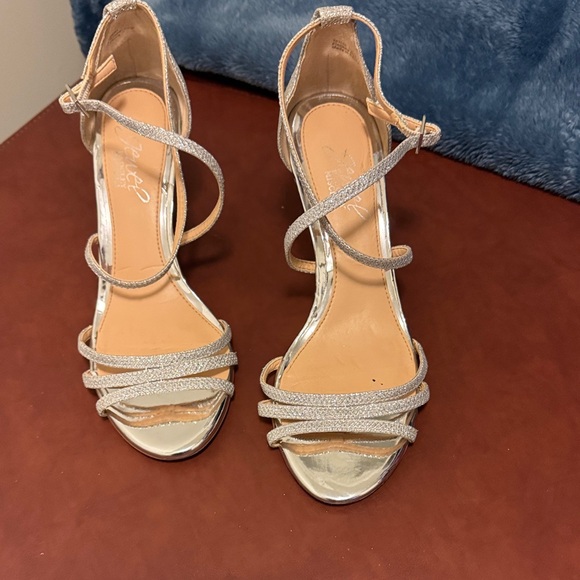 Badgley Mischka Shoes - Badgley Mischka Silver Strappy Heels